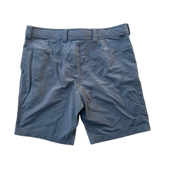 Rei Men’s Gray Belted Shorts 38 - Picture 2 of 5